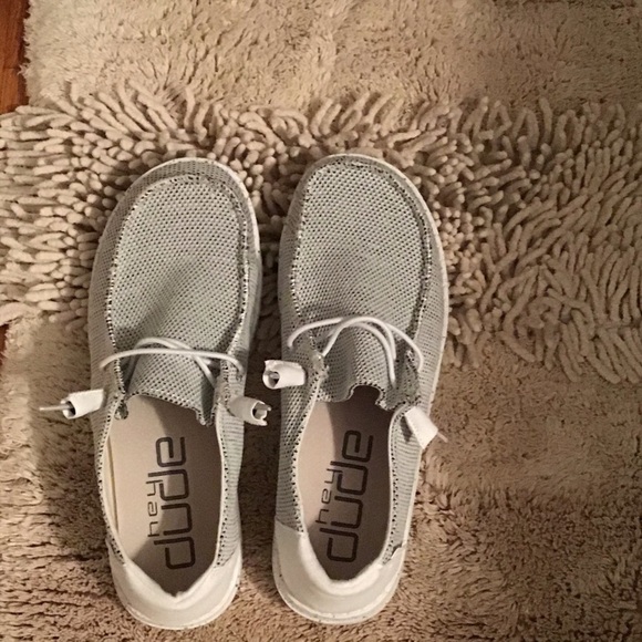Womens size 6 Hey Dudes - Picture 1 of 8